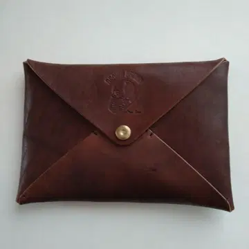 BrownBrown 클러치백