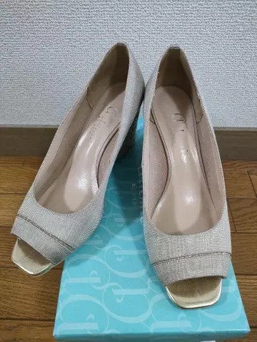 새상품급 다이애나 웨지 샌들 오픈 펌프스 24