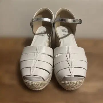 핏핏 샌들 새상품 24