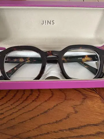 JINS 안경
