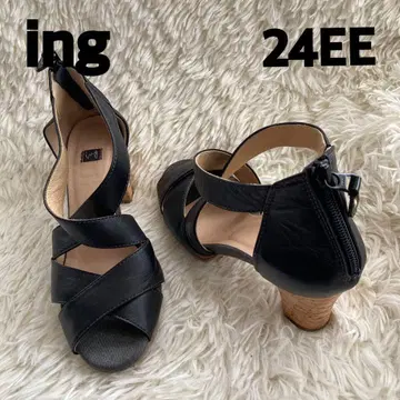새상품급 잉그 ing 블랙 샌들 24EE