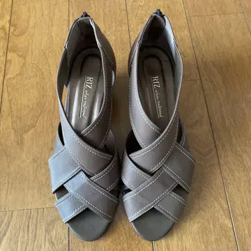 RIZ 브라운 크로스 스트랩 샌들 3E 24.5cm
