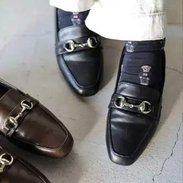 SESTO 블랙 로퍼 22cm 골드 금장 장식