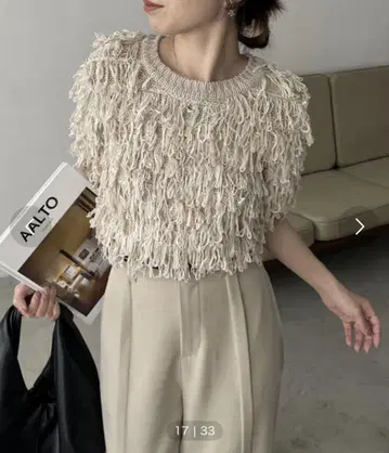 CAPRICIEUX LE'MAGE 루프 프린지 반팔 풀오버