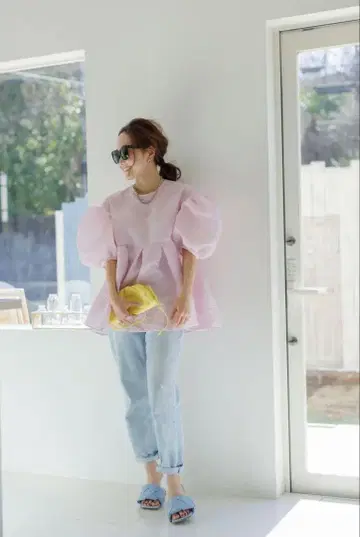 블루레아 실키 자카드 블라우스