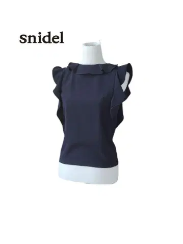 snidel 스나이델 프릴 프렌치 슬리브 탑 블라우스 슬리브리스