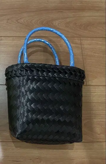 메케아리사 xs