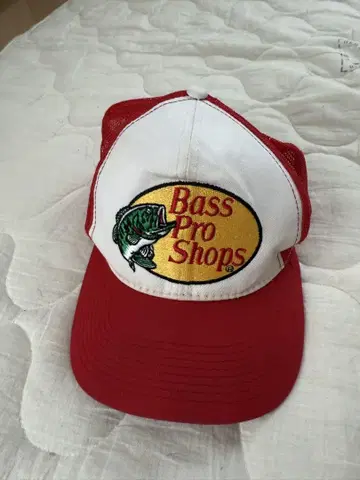 Bass Pro Shops 메쉬 캡 빨흰색