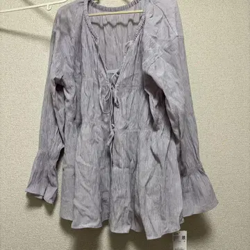 택 포함 미사용 새상품 블라우스
