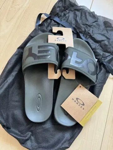 OAKLEY 샌들 US 8 미사용 새상품 택 포함
