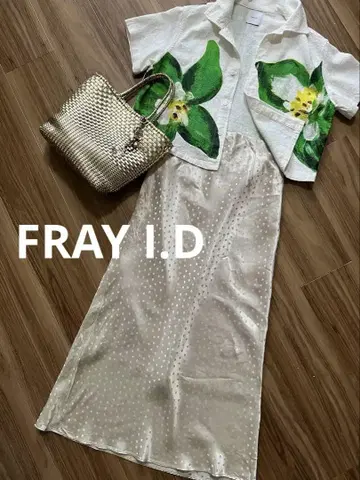 FRAY ID 도트 무늬 새틴 롱 스커트