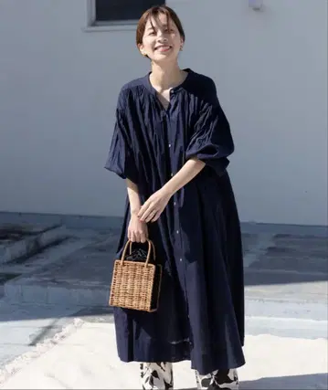 어반 리서치 도어즈 코튼 보일 개더 원피스 네이비