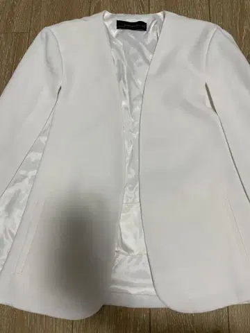 자라 노카라 케이프 자켓