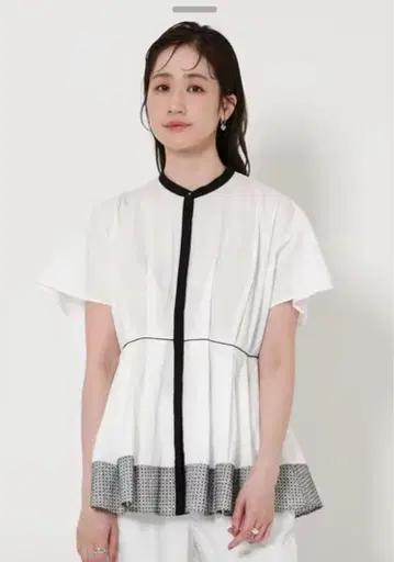 미사용 UNITED ARROWS 자수 돌먼 슬리브 블라우스