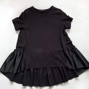 YOKO CHAN  헴 개더 컷 티셔츠 백 프릴 개더  블랙