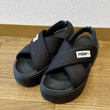 푸마 샌들
