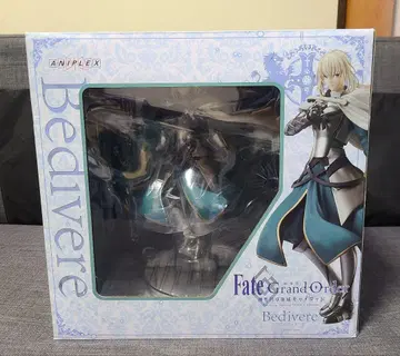 중고 FGO 베디비에르 1/8 스케일 피규어