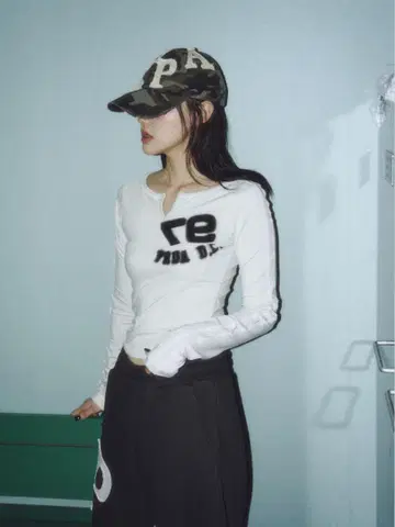 한국 브랜드 그래픽 프린트 T