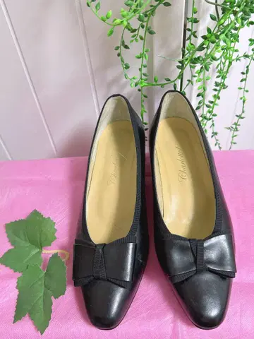 리본 포함 블랙 펌프스 23.5 EEE Made in Japan