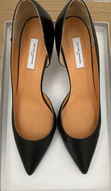 UNITED ARROWS 블랙 스틸레토 펌프스 36.5