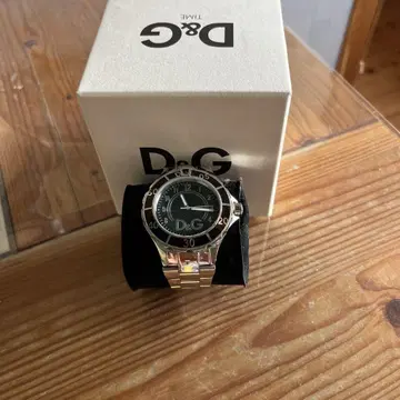 D&G 아날로그 시계 블랙