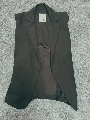 JEANASIS 블랙 슬리브리스 자켓