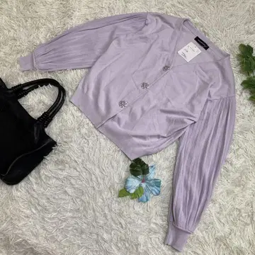 미사용 새상품 퀸즈 코트 가디건 연보라 소매 리브 비쥬 버튼 M 상당