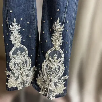 비즈 자수 다크 블루 데님 팬츠