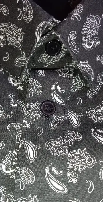 H&M 페이즐리 무늬 블랙 긴팔 셔츠