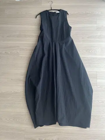 MARW UNITED ARROWS 슬리브리스 롱 원피스 블랙