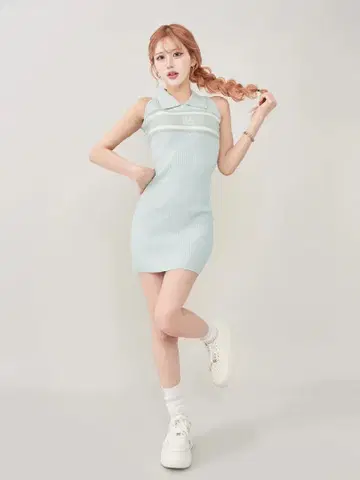 로고 아메슬리 니트 미니 원피스 darich