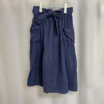 Own GArment products 네이비 무릎 기장 랩 스커트