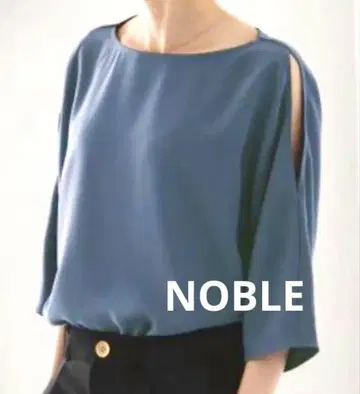 [새상품] noble 더블 크로스 오픈 숄더 블라우스
