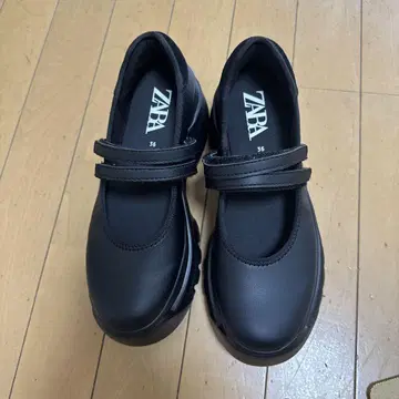 자라 통굽 발레 슈즈 스니커즈 36 블랙