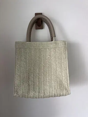 아이보리 카고 백