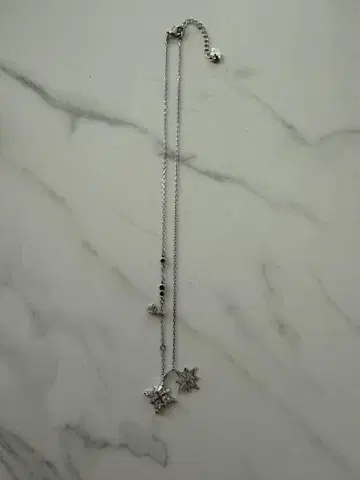 SWAROVSKI 크리스탈 심볼 화이트 로듐 도금 스타 목걸이
