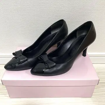 DIANA 블랙 리본 하이힐