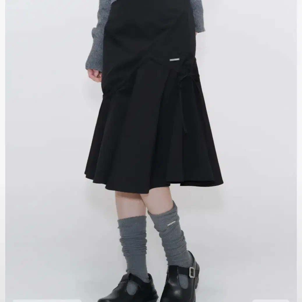 ★MISEKI SEOUL★ Shirring ruffle midi skirt MISEKI SEOUL Shirring Ruffle Midi Skirt BLACK on Bunjang
