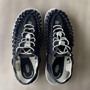 KEEN 샌들 UNEEK