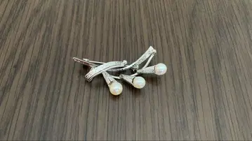 브로치 펄