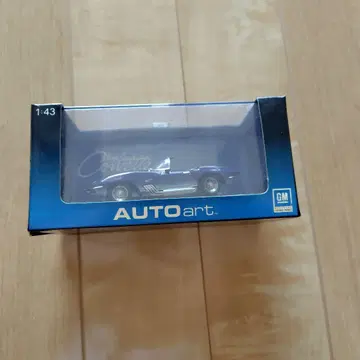AUTOart 콜벳 1:43 미니카