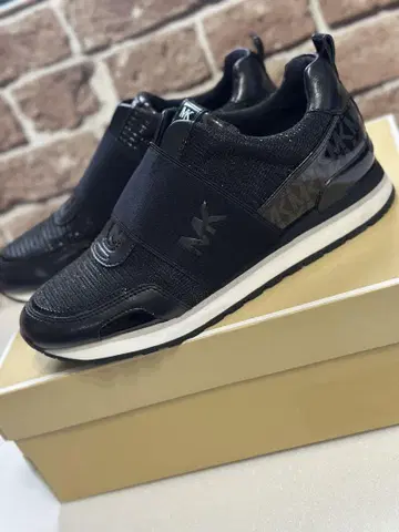 Michael Kors 블랙 스니커즈