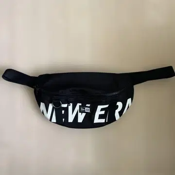 뉴에라 바디백 블랙