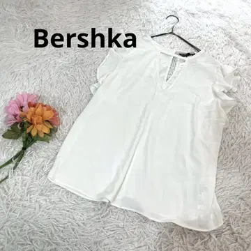 버쉬카 [ M ] 상의 블라우스 슬리브리스 프릴 V넥