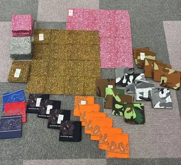 반다나 세트 여러 색상 53cm x 53cm 71개 묶음 판매