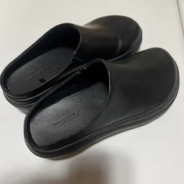 AZULBY MOUSSY 블랙 클로그 샌들