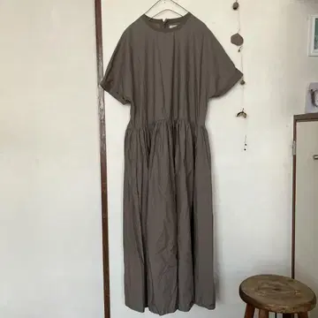 무지 롱 개더 원피스
