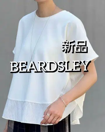 택 포함 새상품 2025SS 비어즐리 라운드 헴 T 화이트