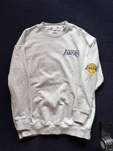 NBA 별주 팀 레터링 맨투맨 오버핏