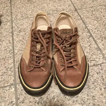 Indian 브라운 로우 컷 스니커즈